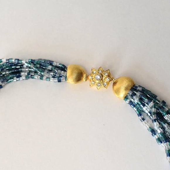 Beaded multi strand Necklace set - Picture 6 of 12